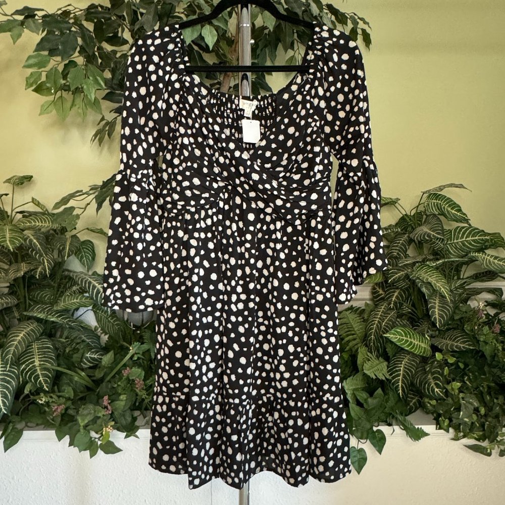 Black Flutter Sleeve Flowy Mid-Length Party Dress